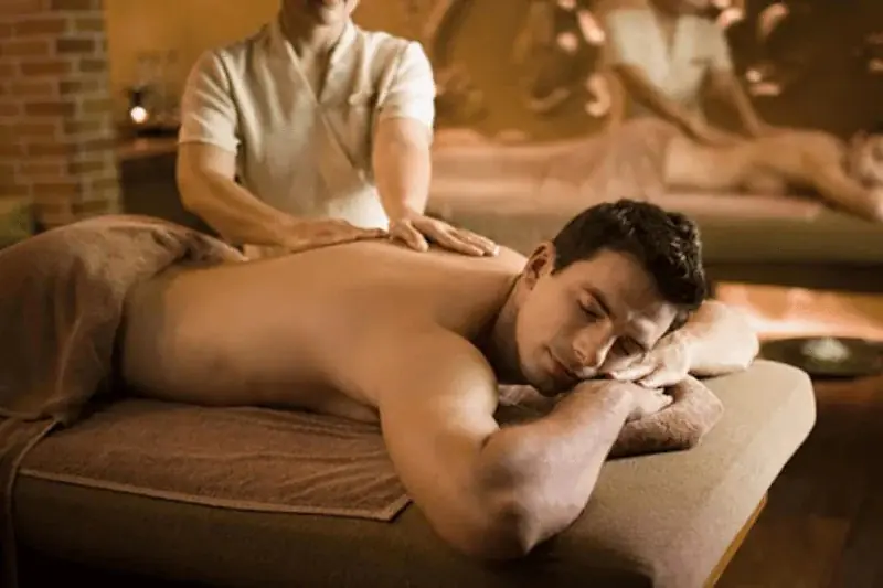 Massage thư gi&atilde;n tại nh&agrave; cho nam tại HCM