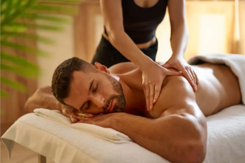 Kỹ thuật massage chuy&ecirc;n nghiệp
