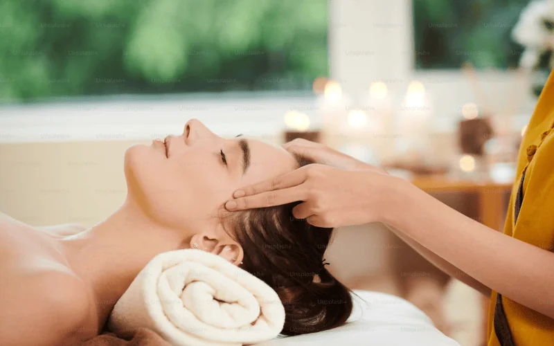 massage tại nh&agrave; Hai B&agrave; Trưng thư gi&atilde;n