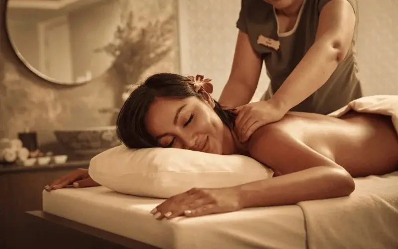 Dịch vụ massage từ A đến Z tại nh&agrave;
