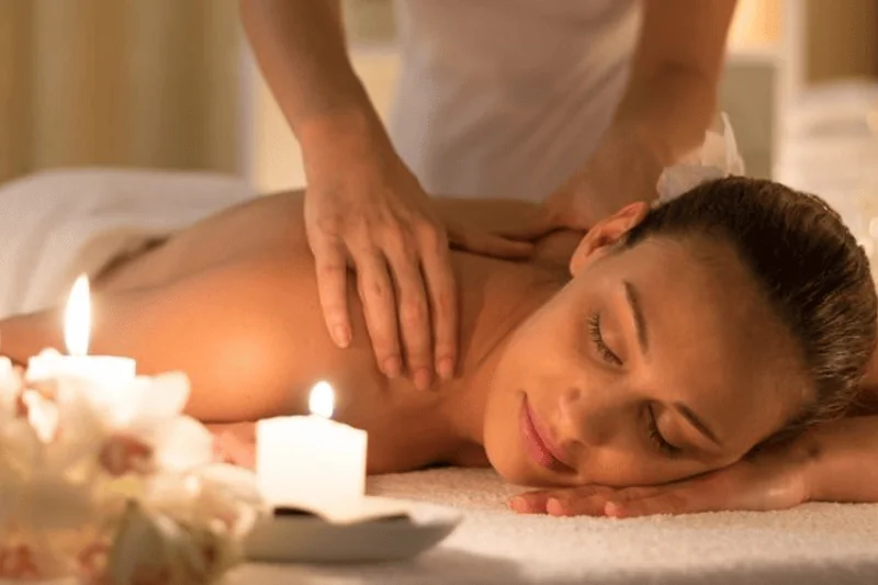 lợi ích massage cổ vai gáy trị liệu đau nhức
