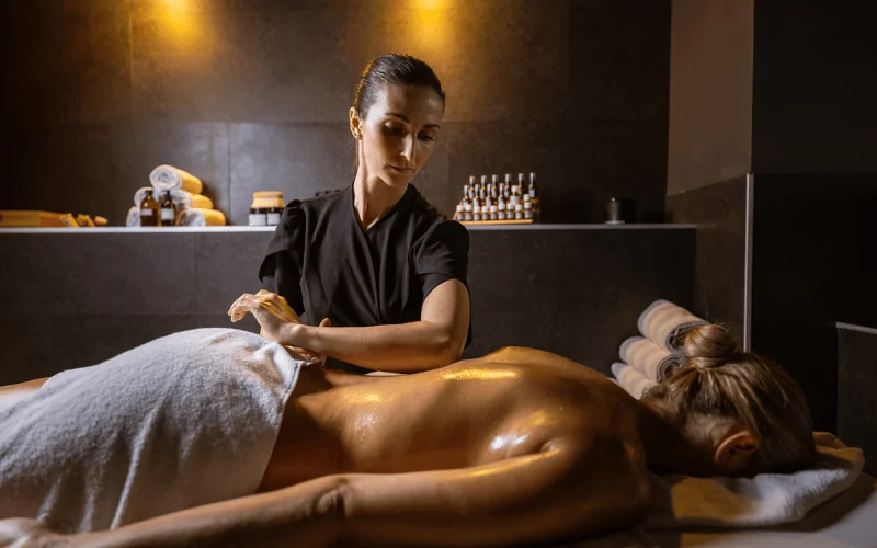 massage tại nhà Tây Hồ cao cấp