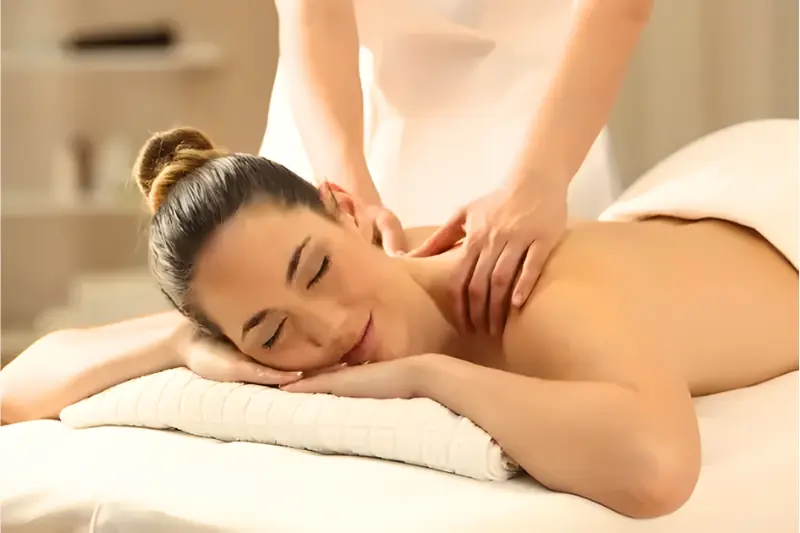 TÁC DỤNG CỦA MASSAGE BODY: THỰC HƯ VIỆC MASSAGE GIÚP GIẢM CÂN?